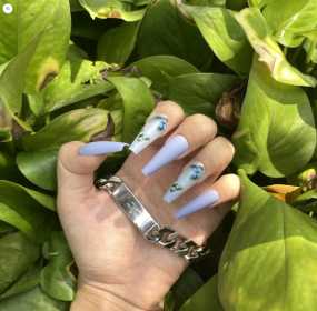 Get the Perfect Manicure with Our Stunning Collection of Women's Fake Nails (Type: Blue Butterflies)